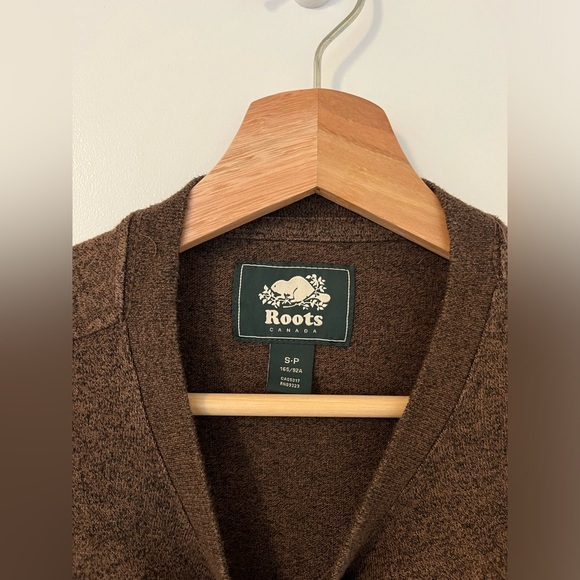 Roots long sleeve men’s small - Picture 2 of 3